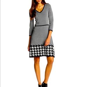 NWT XS Nine West Chevron Striped Sweater Dress